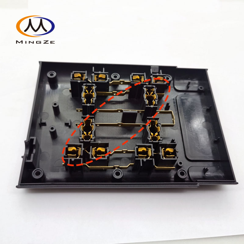 插座配件壳体及导电五金弹片